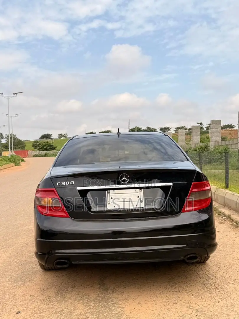 Mercedes-Benz C300 2008 Black