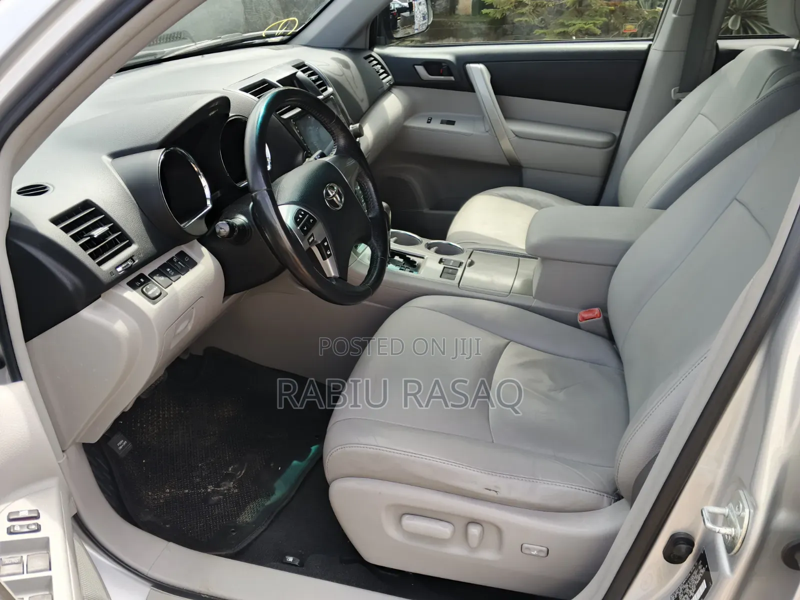 Toyota Highlander 2012 Silver