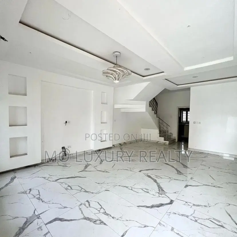 4bdrm Duplex in Ikate-Elegushi for sale