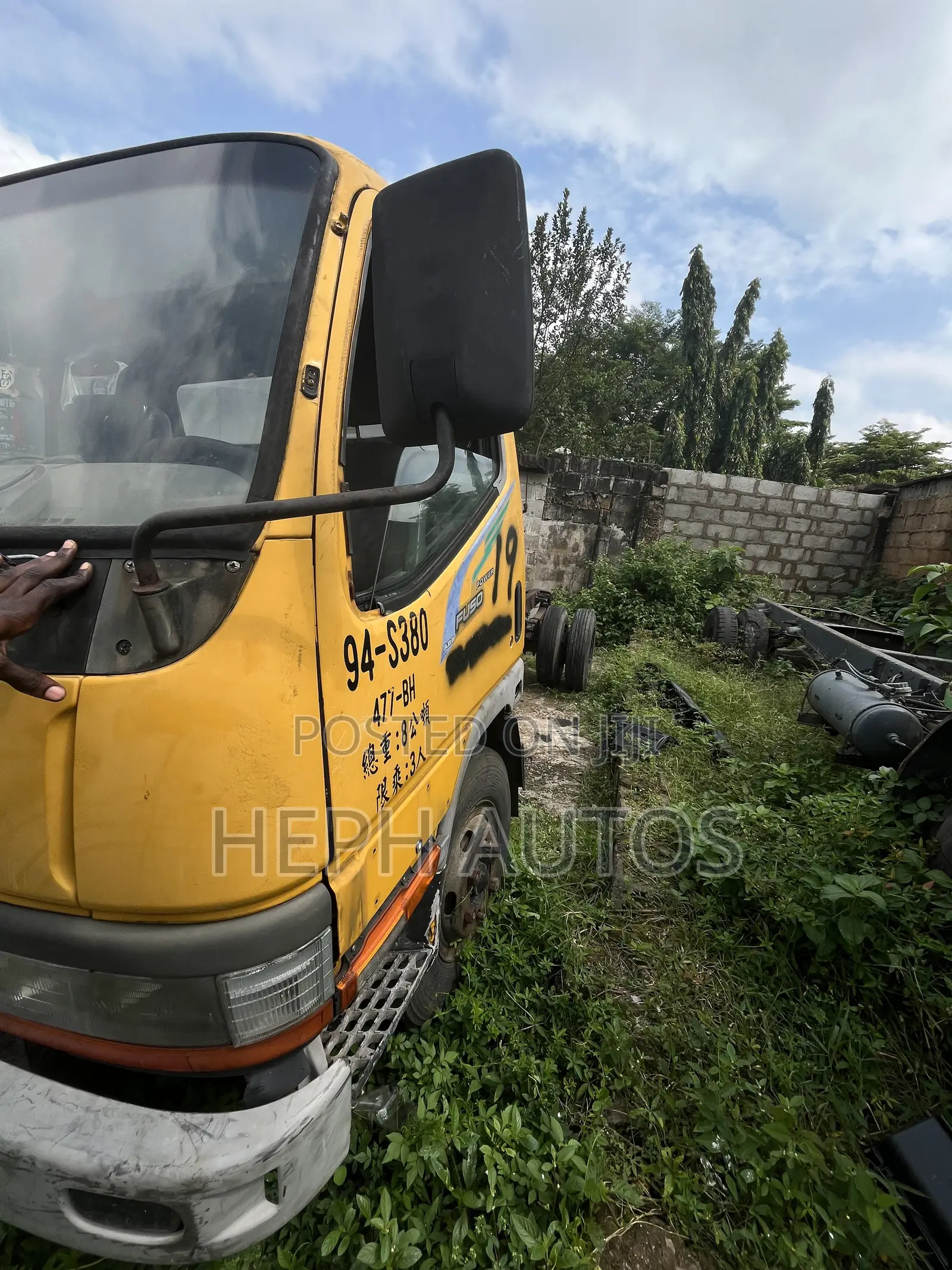 Clean Mitsubishi Canter
