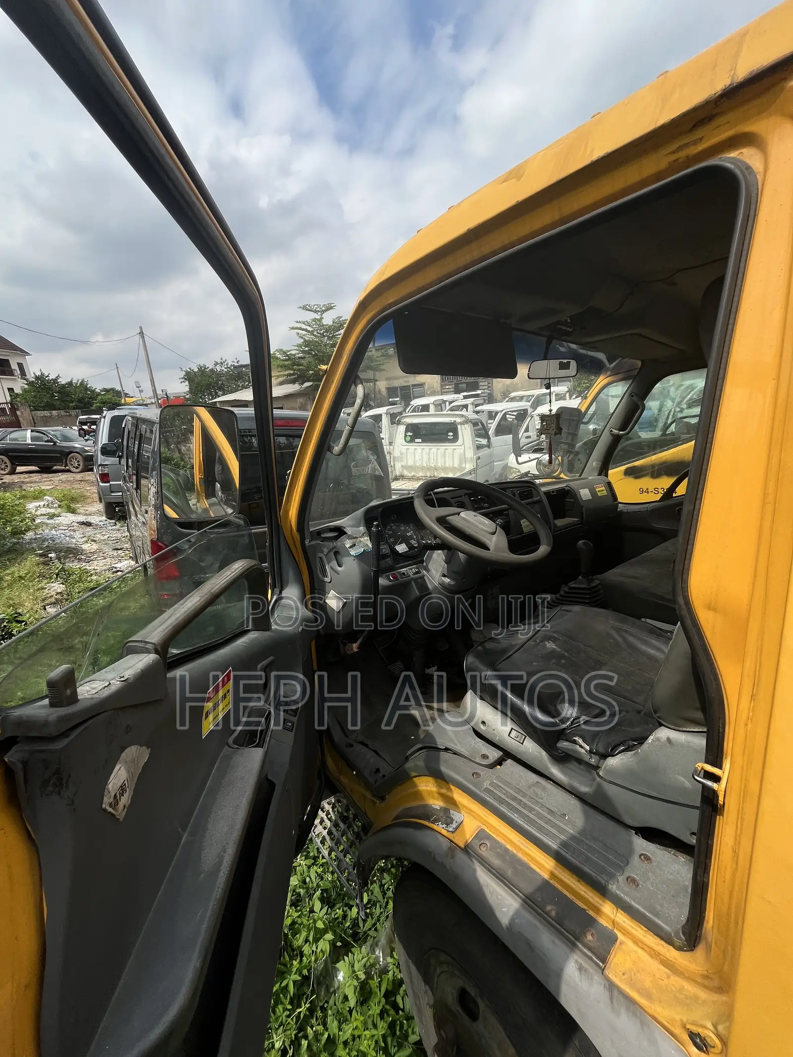 Clean Mitsubishi Canter