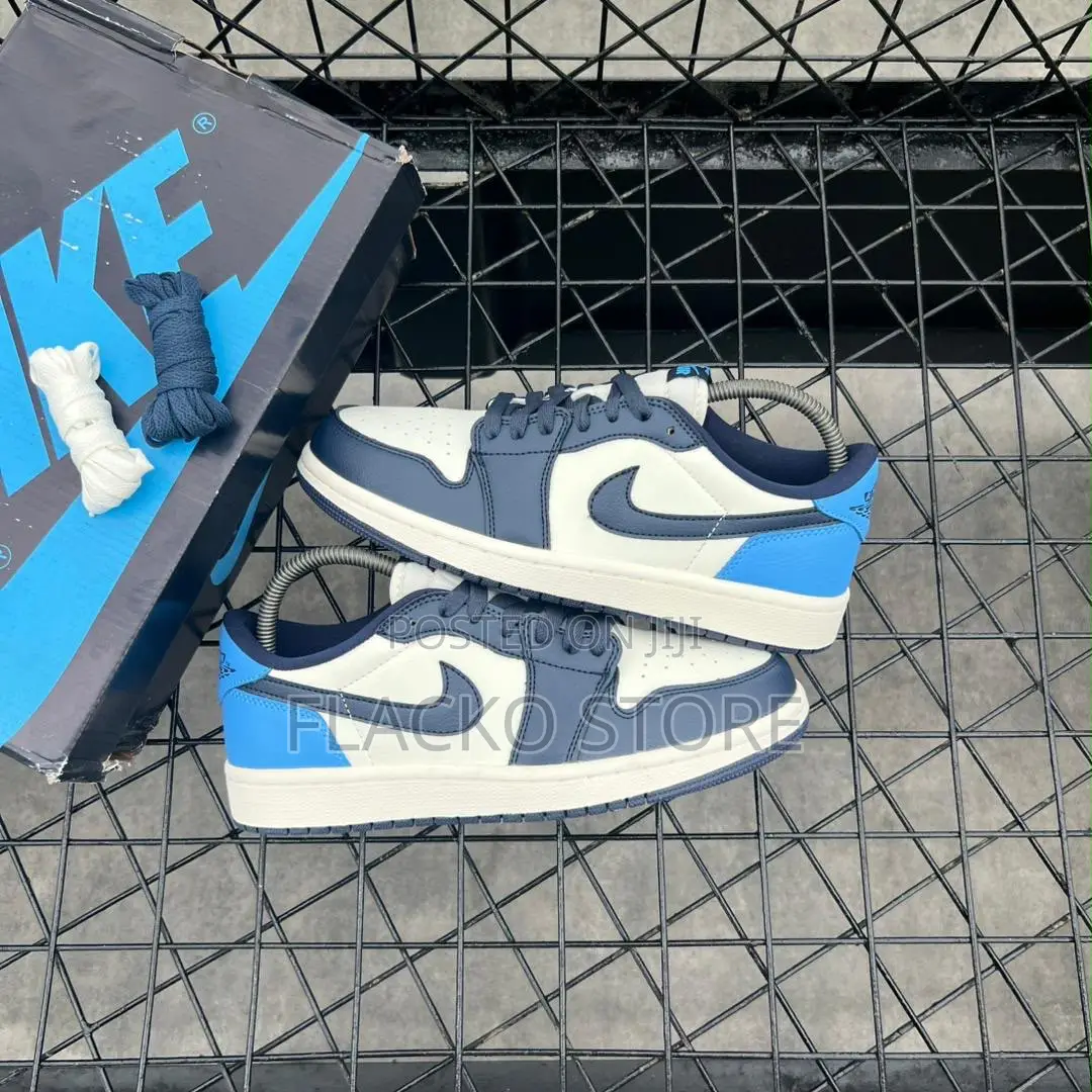 Original Air Jordan 1 Low Obsidian Navy Sneakers