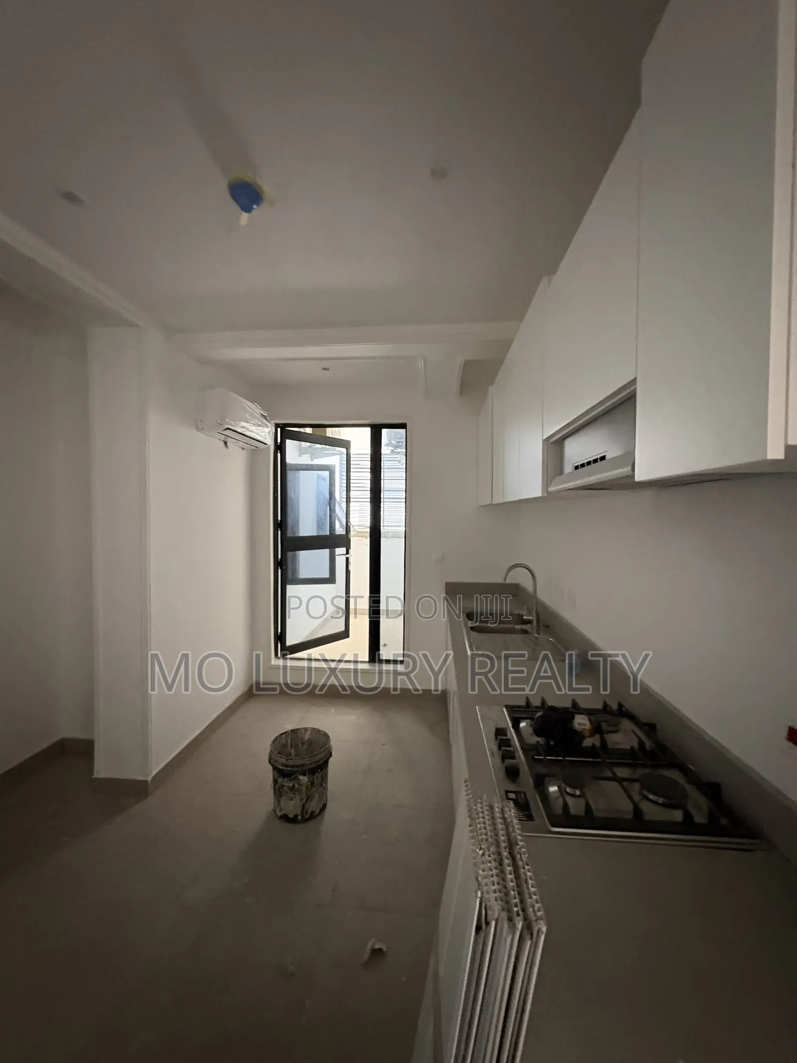 2bdrm Apartment in Lekki Phase 1 for sale