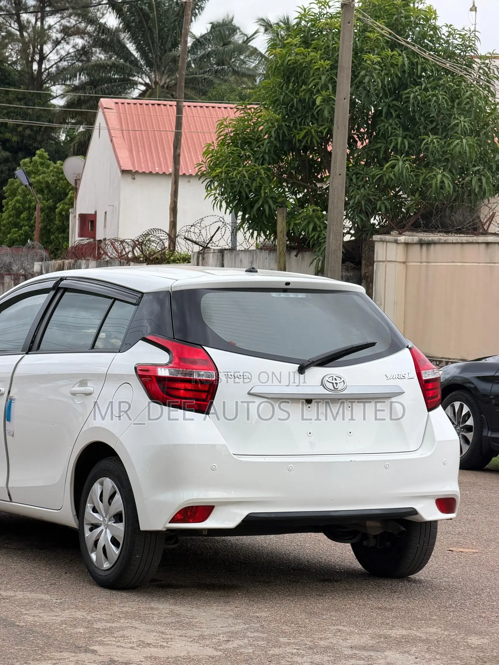 Toyota Yaris 2021 White