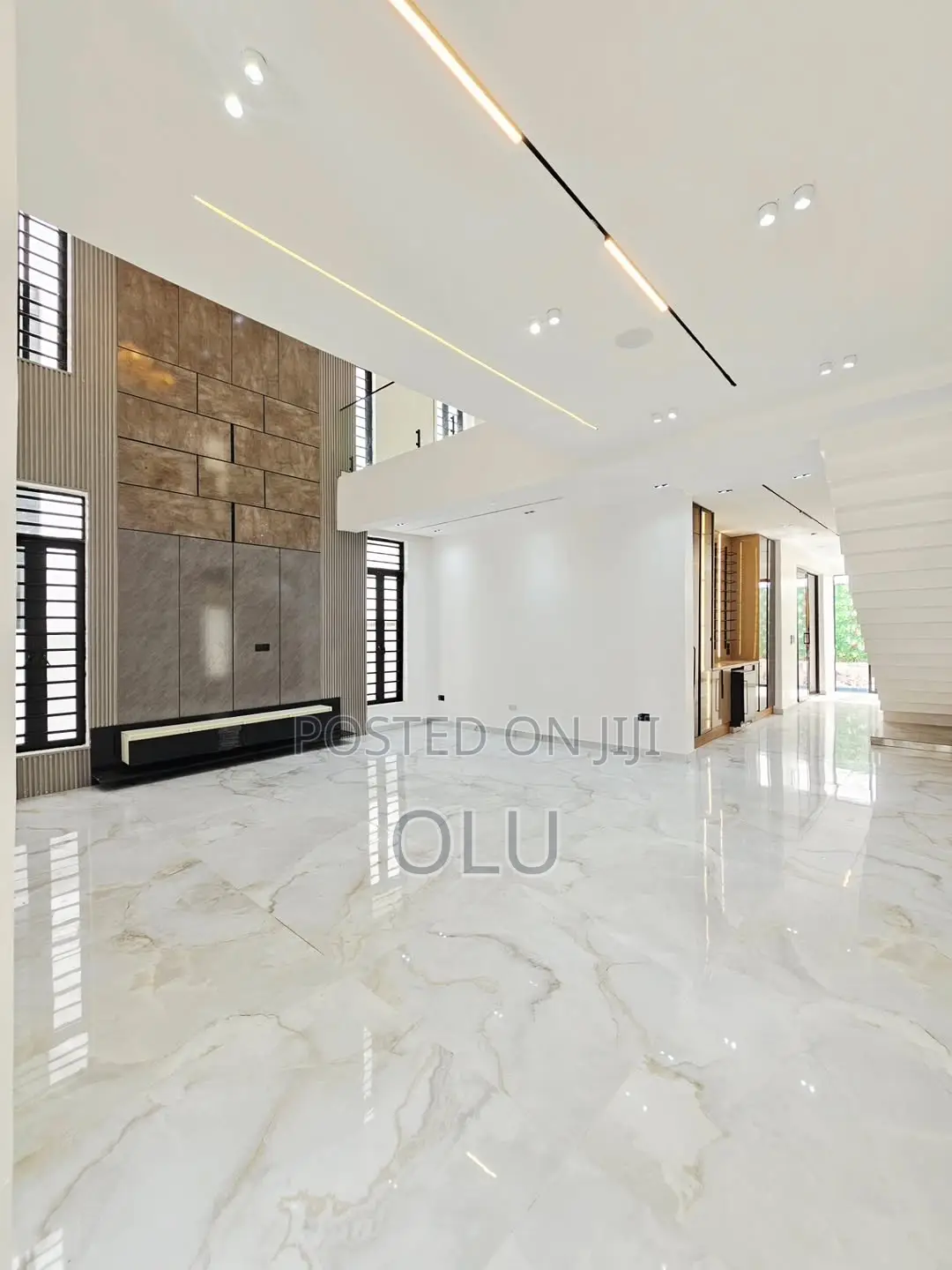 Furnished 5bdrm Duplex in Lekki Ph1 for sale