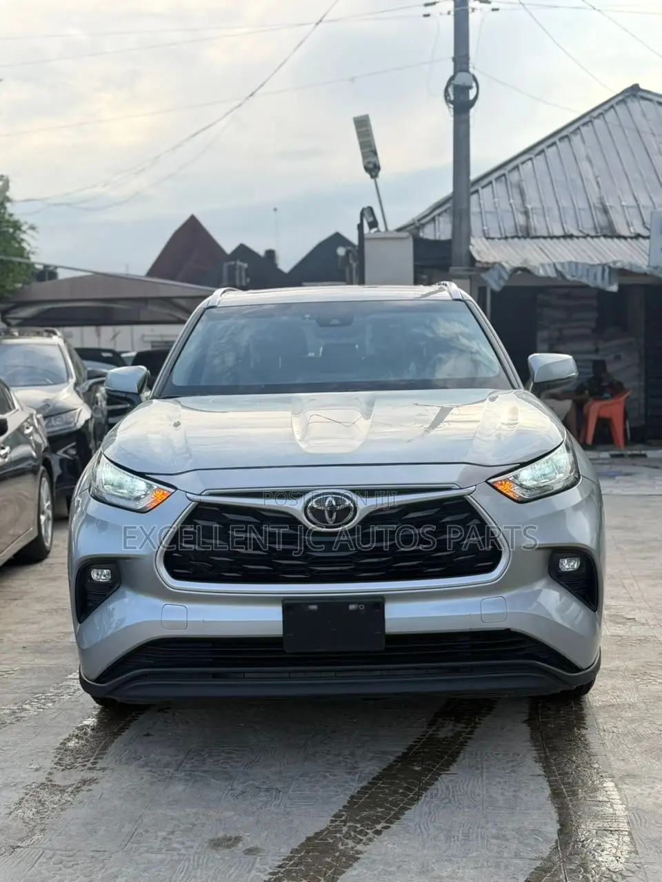 Toyota Highlander XLE AWD 2020 Silver