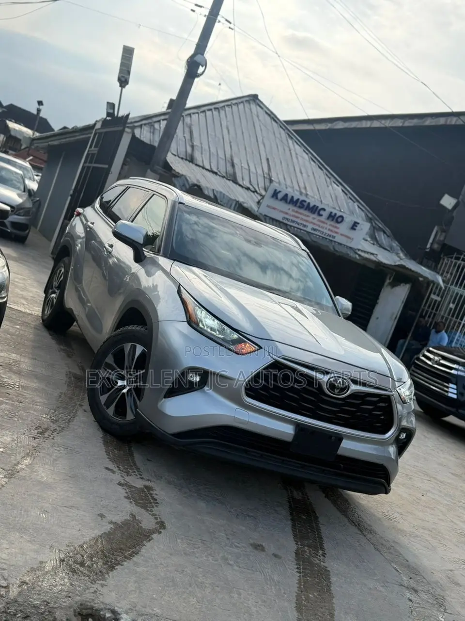 Toyota Highlander XLE AWD 2020 Silver
