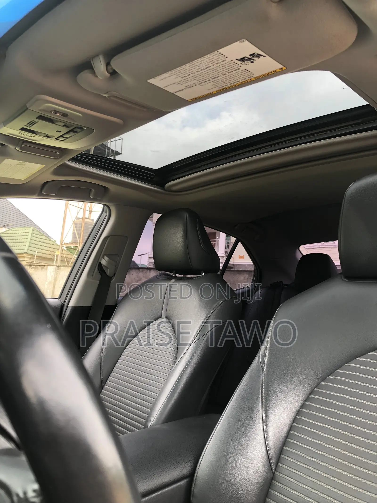 Toyota Camry 2018 White