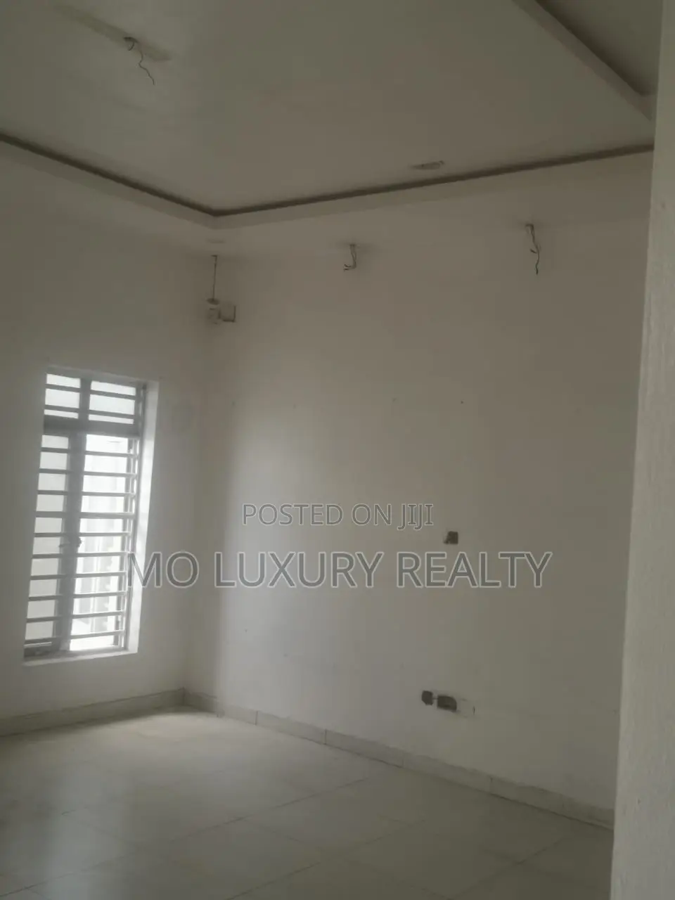 3bdrm Apartment in Lekki Phase 1 for rent