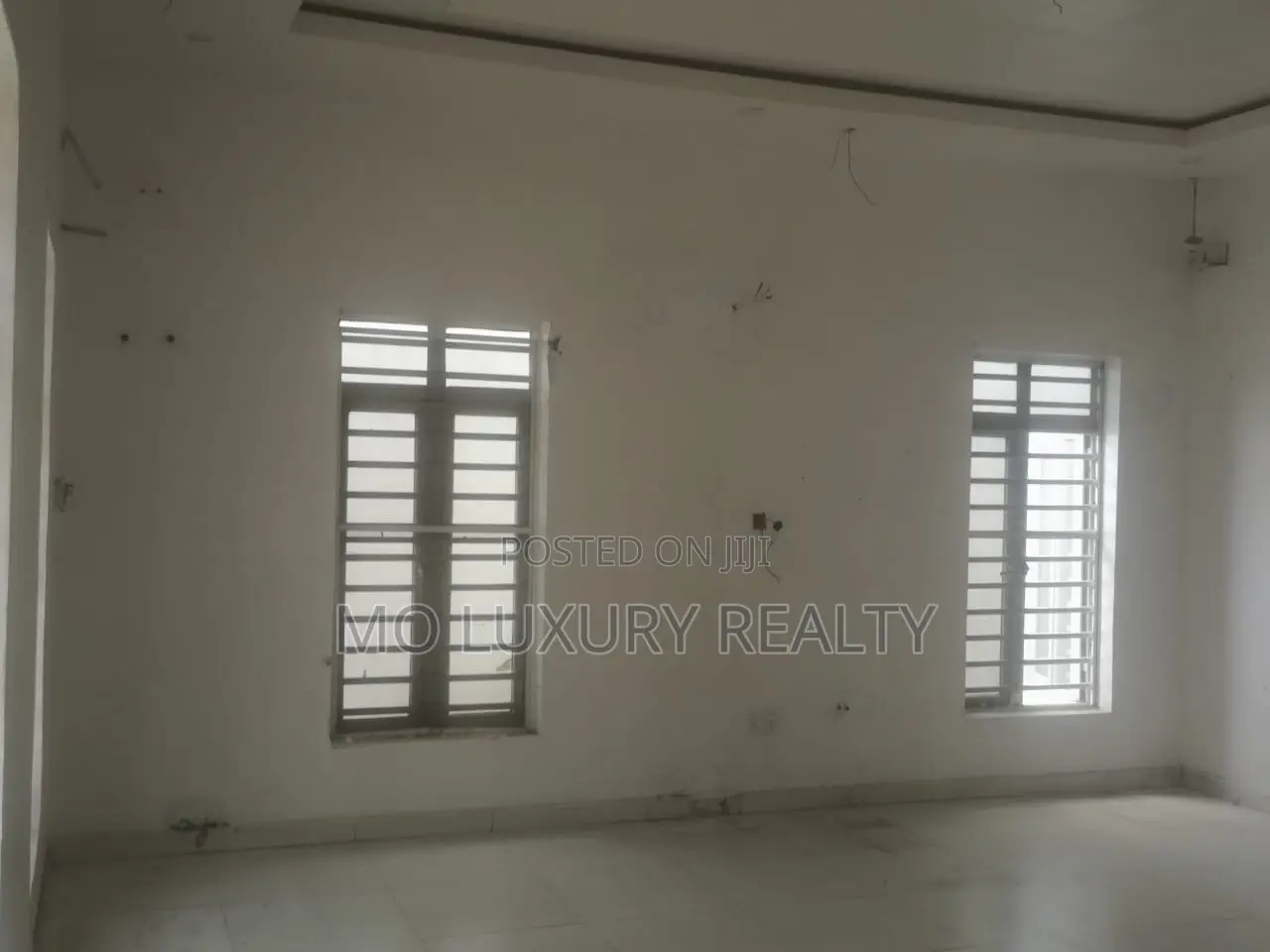 3bdrm Apartment in Lekki Phase 1 for rent
