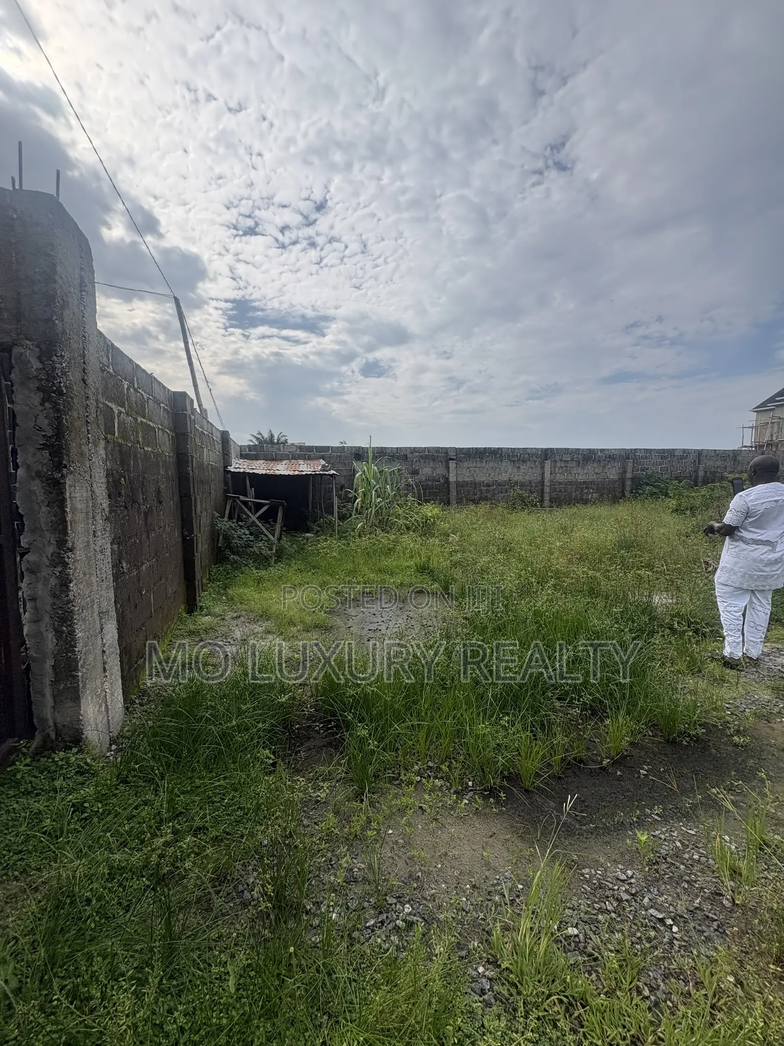 1,339 SQM Land for Sale 2 Ways Street. 2 Plots