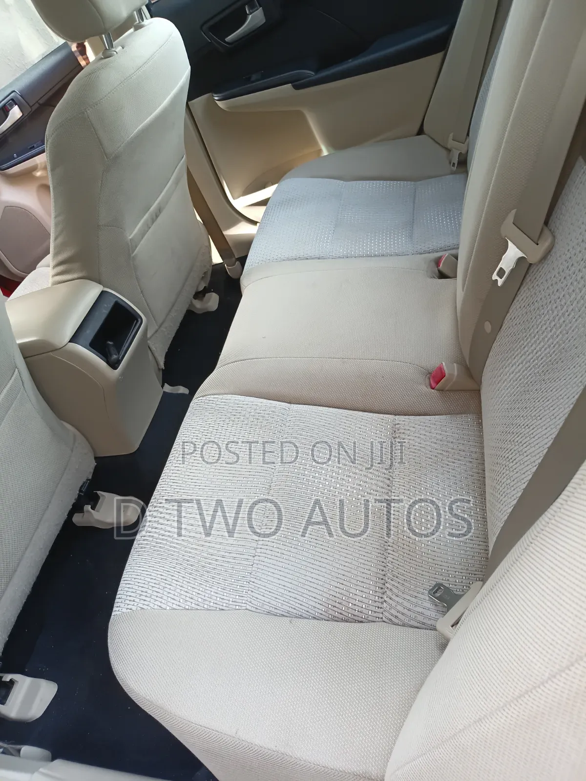 Toyota Camry LE 4dr Sedan (2.5L 4cyl 6A) 2013 Red