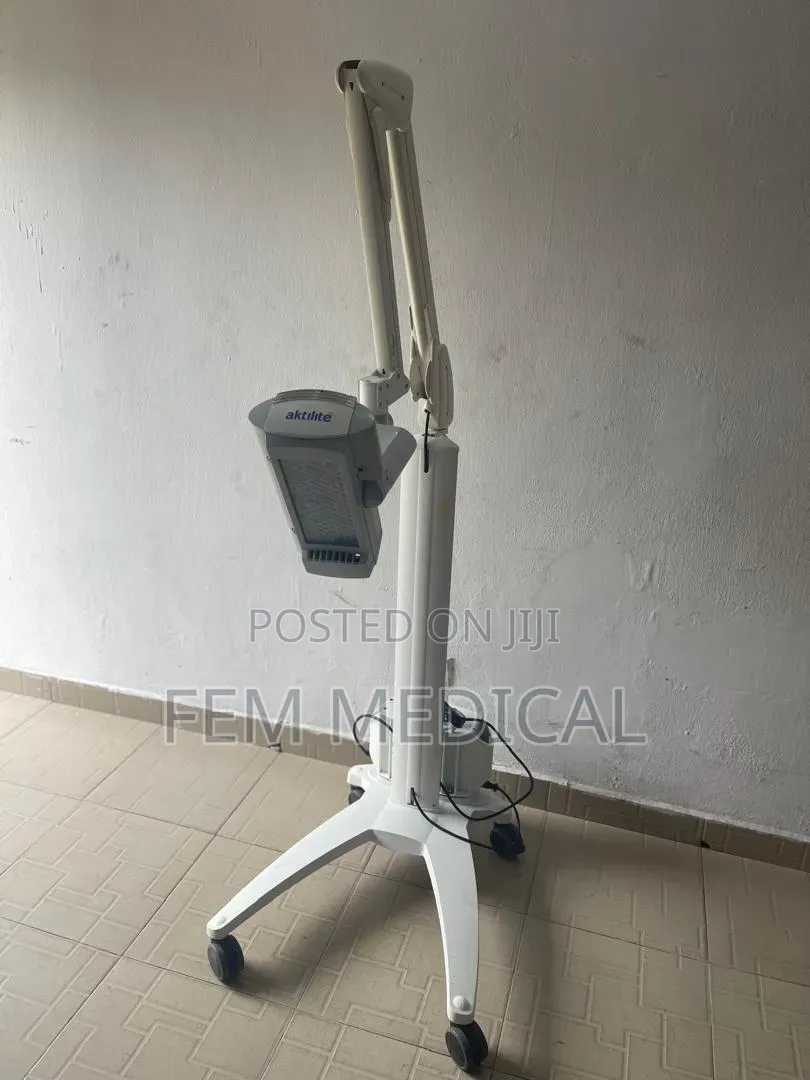 Uk Galderma Aktillite Cl128 Lamp
