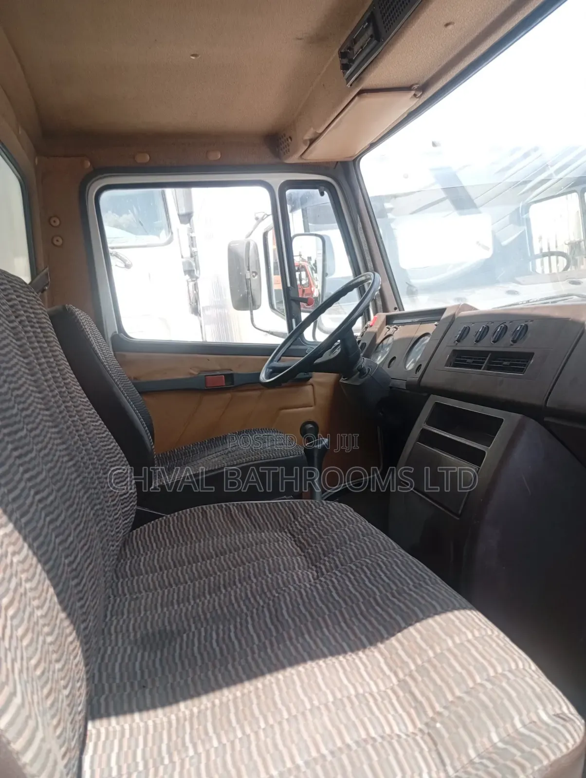 Mercedes 608 Container Body