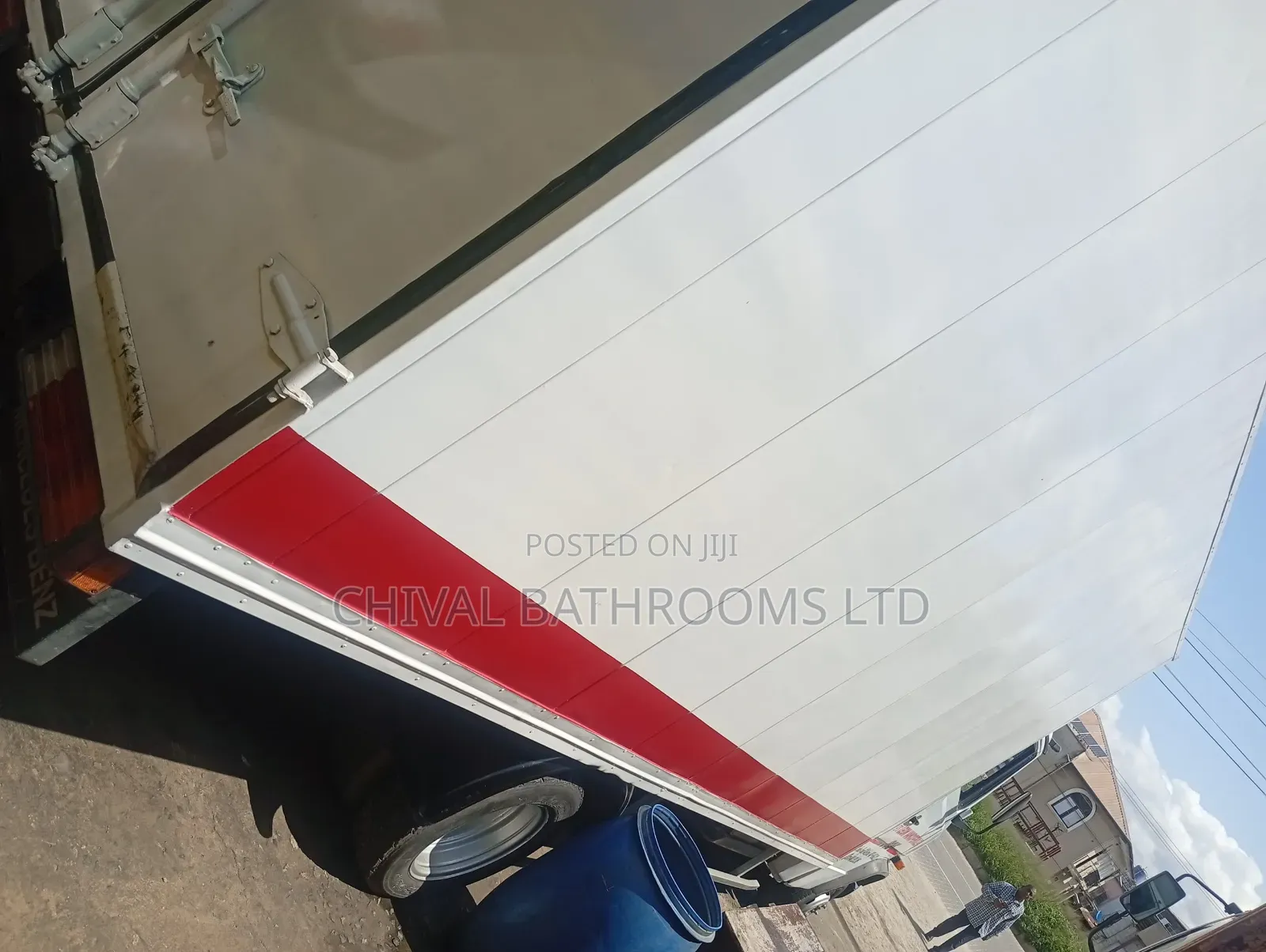 Mercedes 608 Container Body