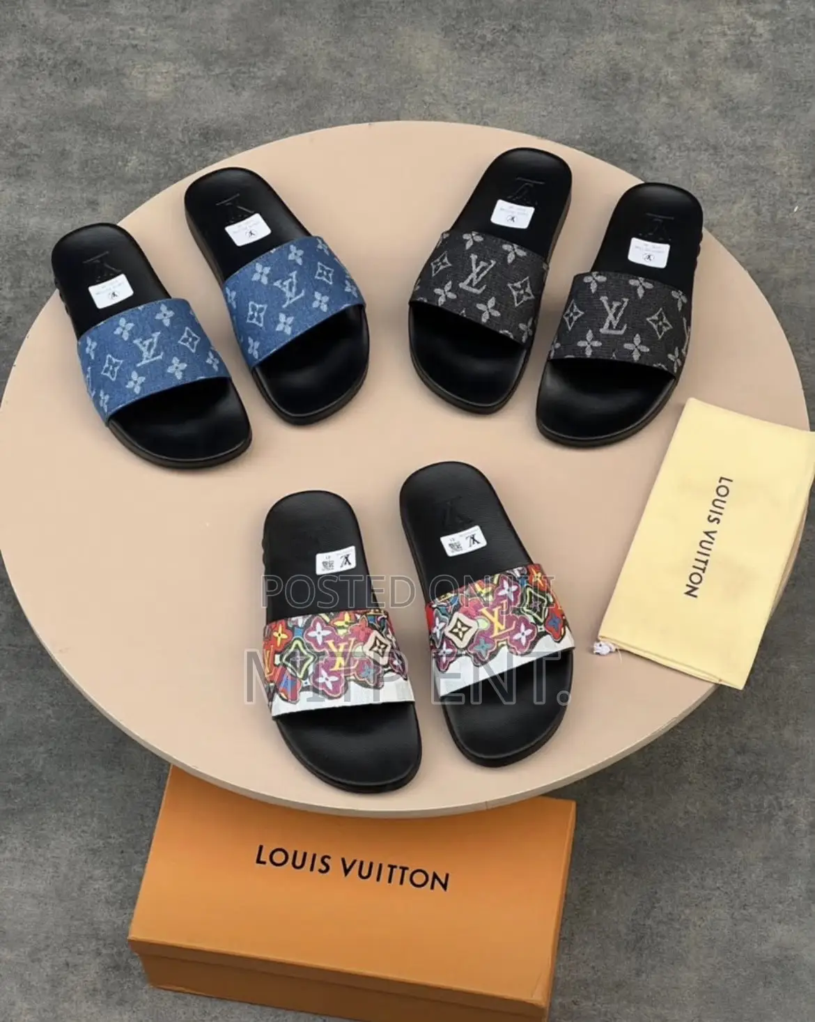 Louis Vuitton Luxury Slides/Slippers