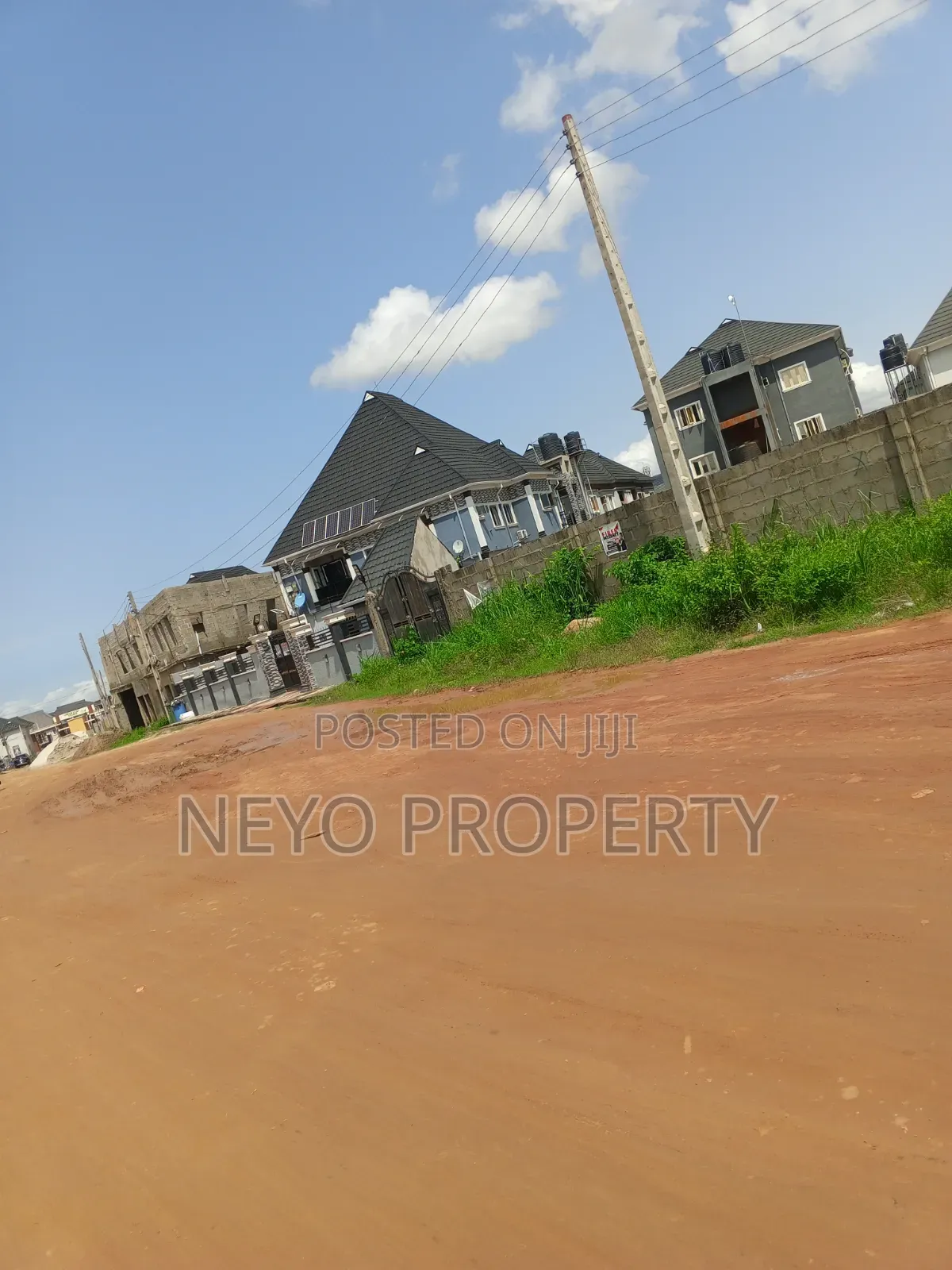 3bdrm Bungalow in Greenleaf Estate, Ebute for sale