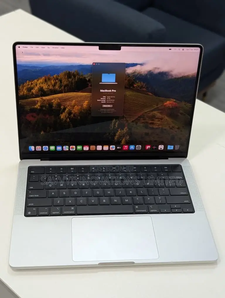 Laptop Apple MacBook Pro 18GB Apple M3 Pro SSD 512GB
