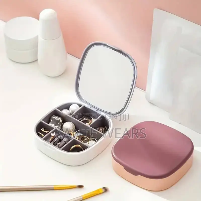 Jewelery Storage Box With Mirror