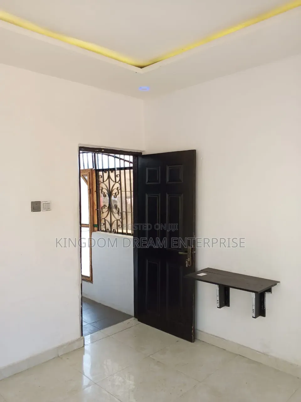 Mini Flat in Still Waters Garden for rent
