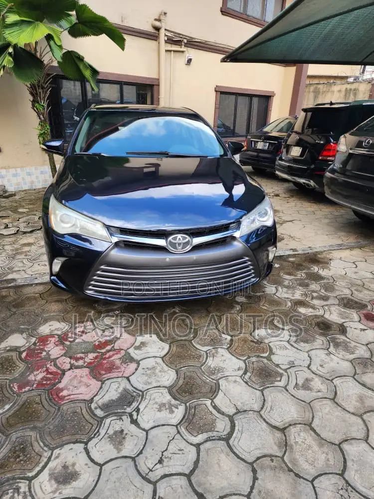 Toyota Camry 2015 Gray