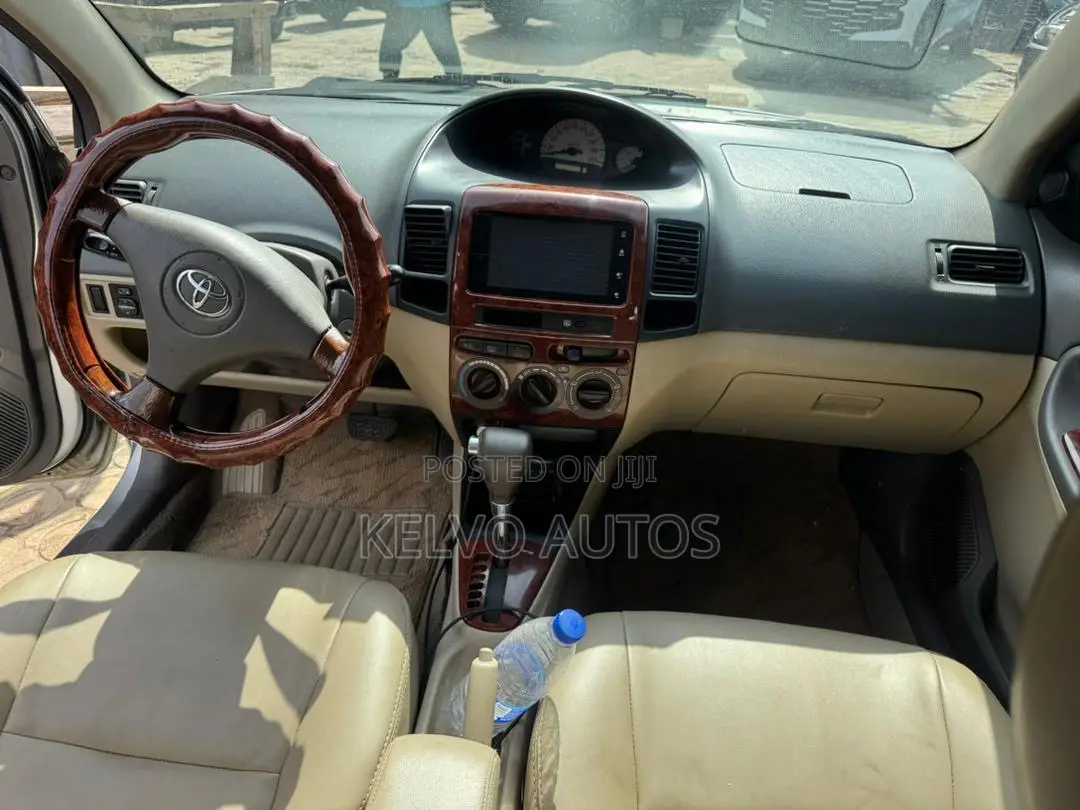 Toyota Vios 2005 Silver
