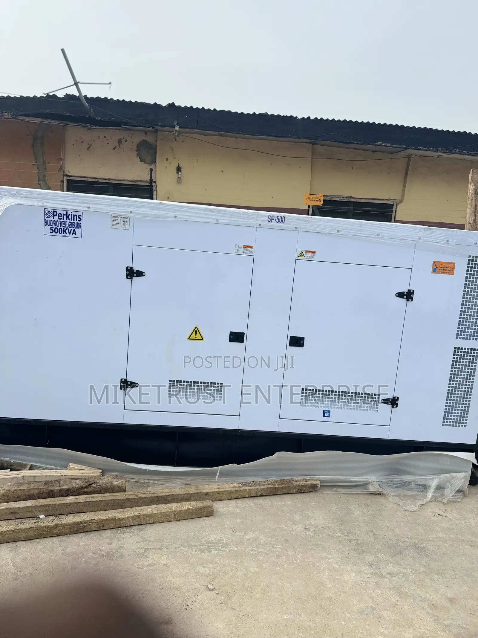 500kva Diesel Soundproof Perkins Generator