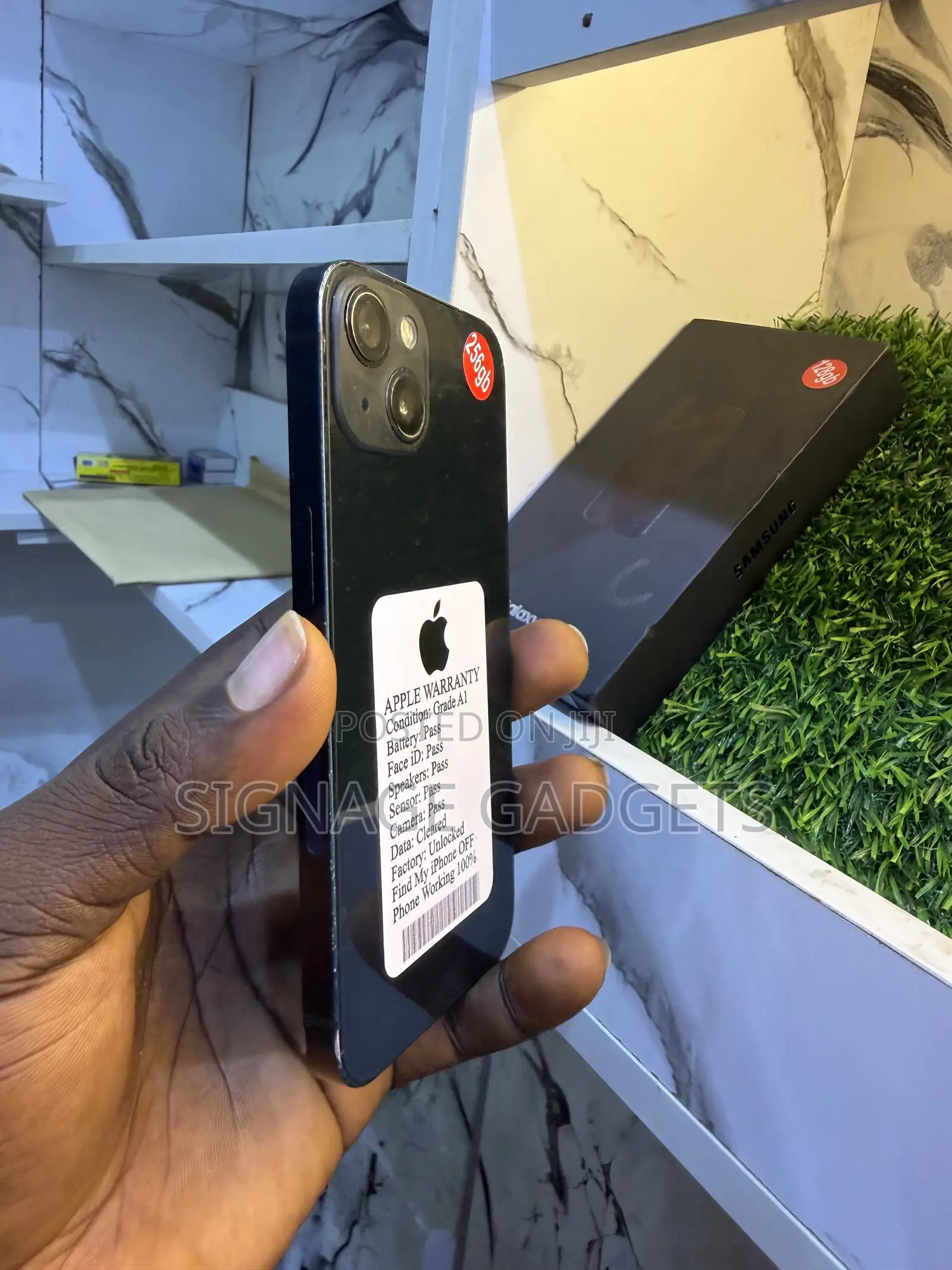 Apple iPhone 13 256 GB Black