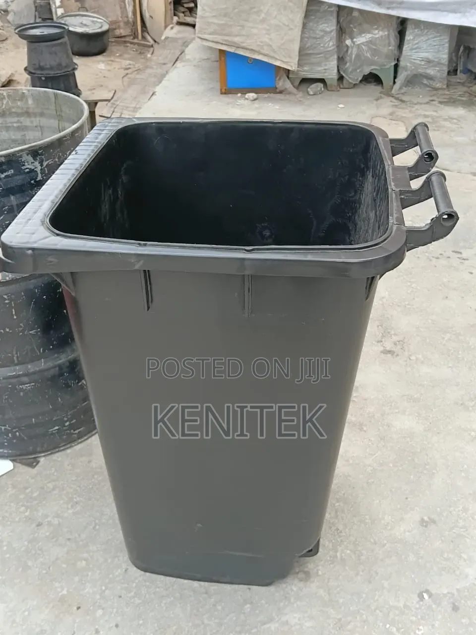 Heavy-Duty Wheeled Waste Bin / Mobile Garbage Bin (Dustbin)