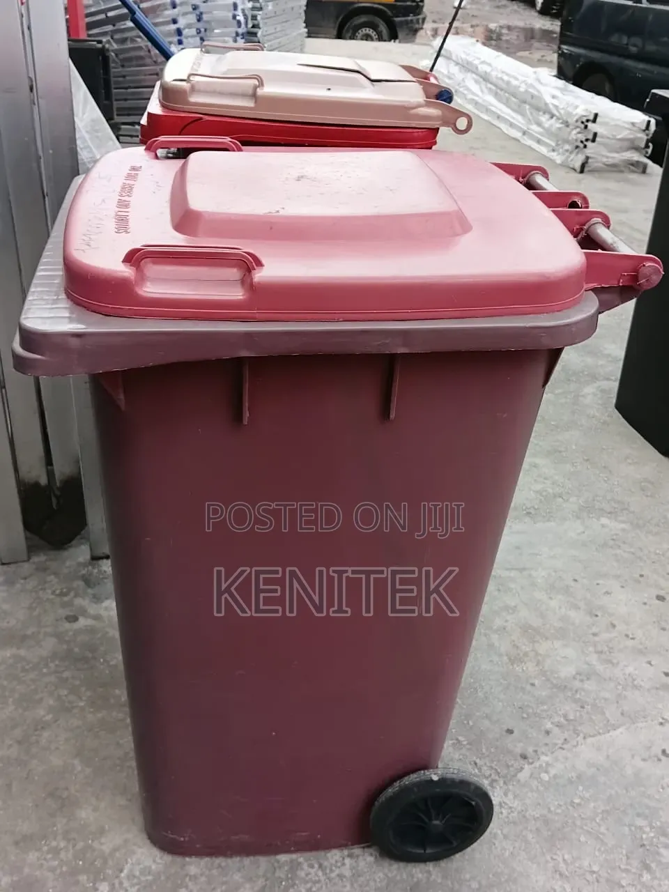 Heavy-Duty Wheeled Waste Bin / Mobile Garbage Bin (Dustbin)