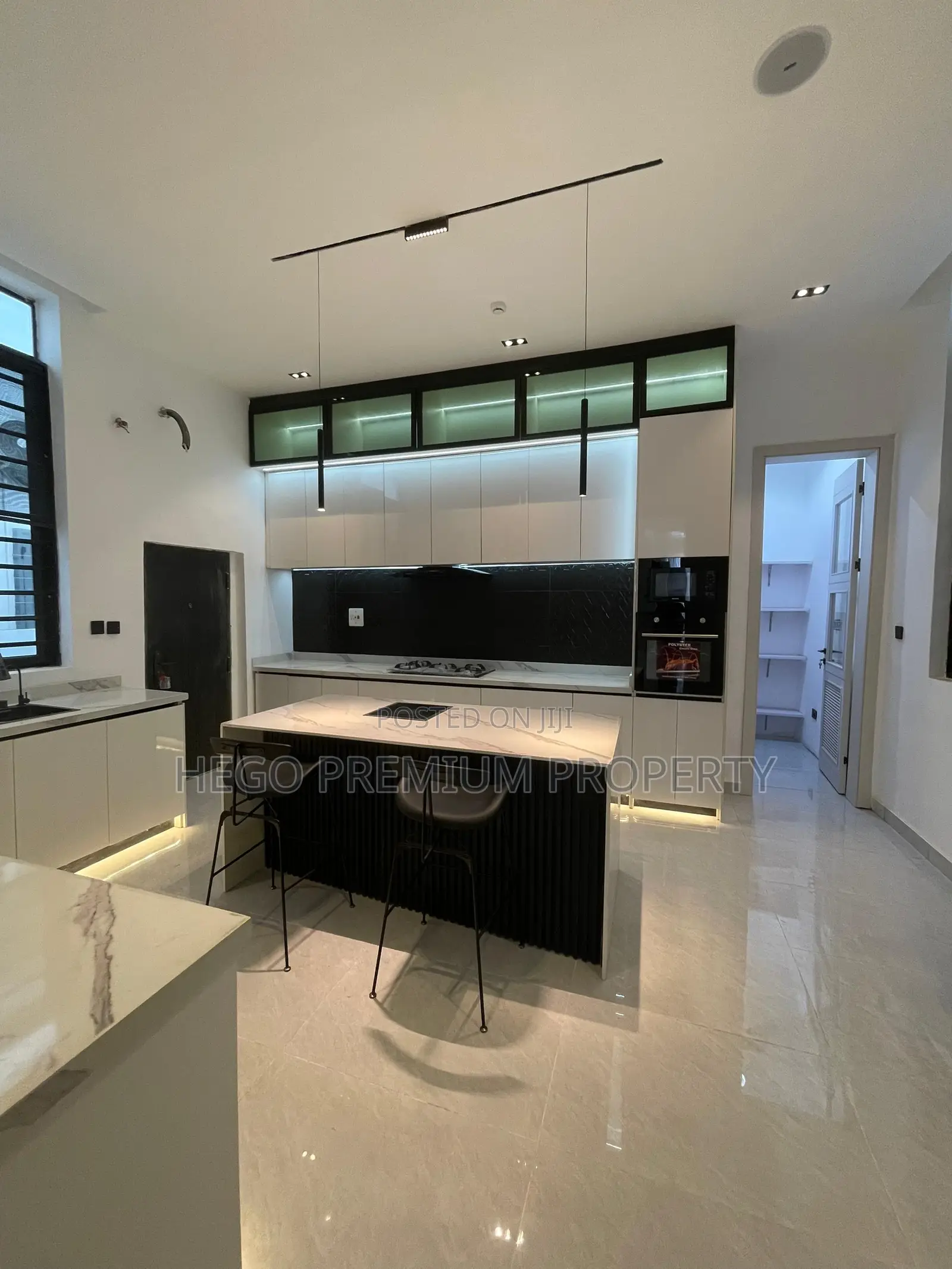 5bdrm Duplex in Lekki for sale