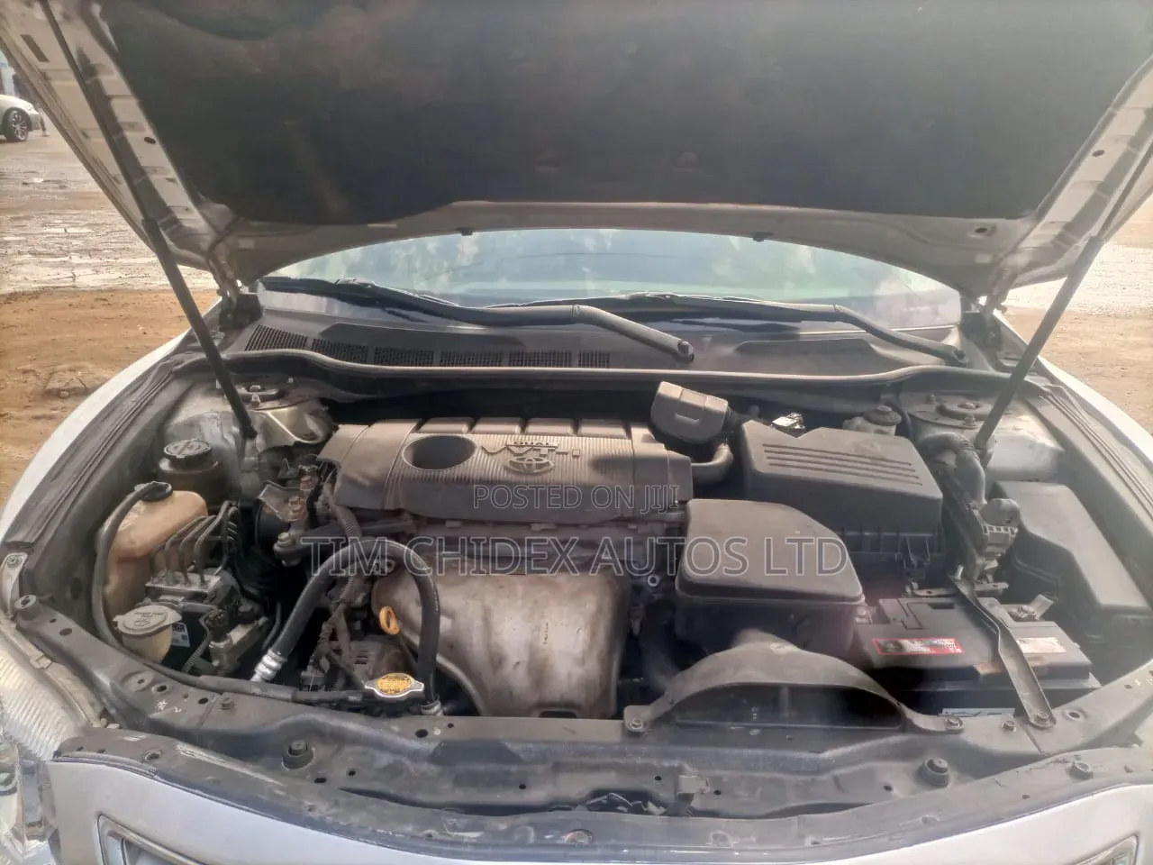 Toyota Camry LE 4dr Sedan (2.5L 4cyl 6AM) 2010 Silver