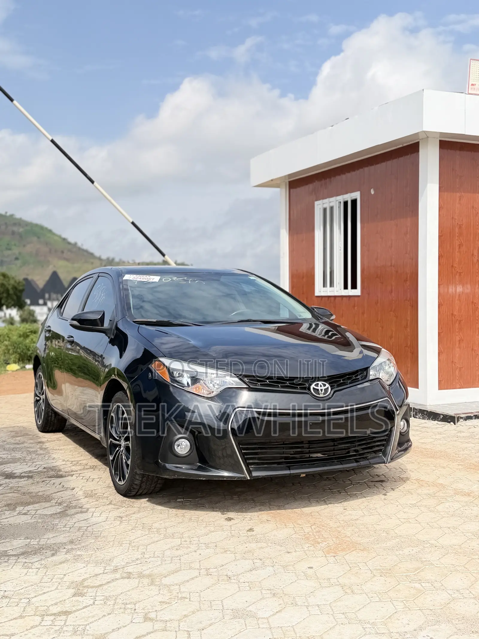 Toyota Corolla S Premium 4dr Sedan (1.8L 4cyl CVT) 2014 Black