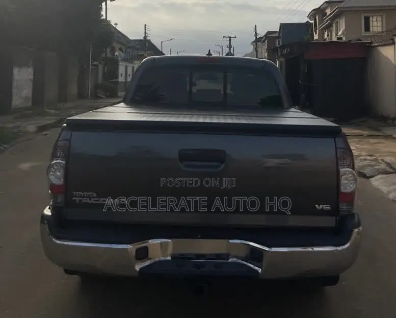 Toyota Tacoma Double Cab V6 Automatic 2012 Gray