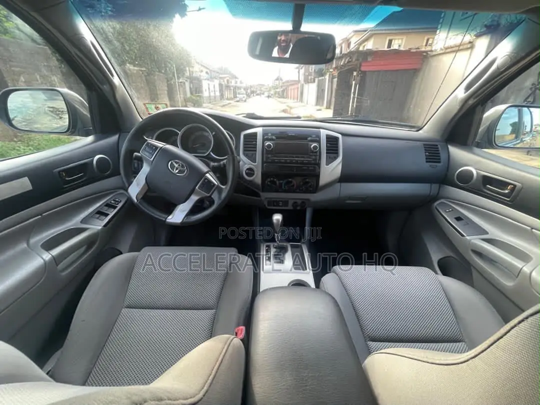 Toyota Tacoma Double Cab V6 Automatic 2012 Gray