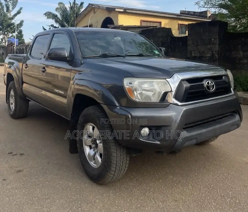 Toyota Tacoma Double Cab V6 Automatic 2012 Gray