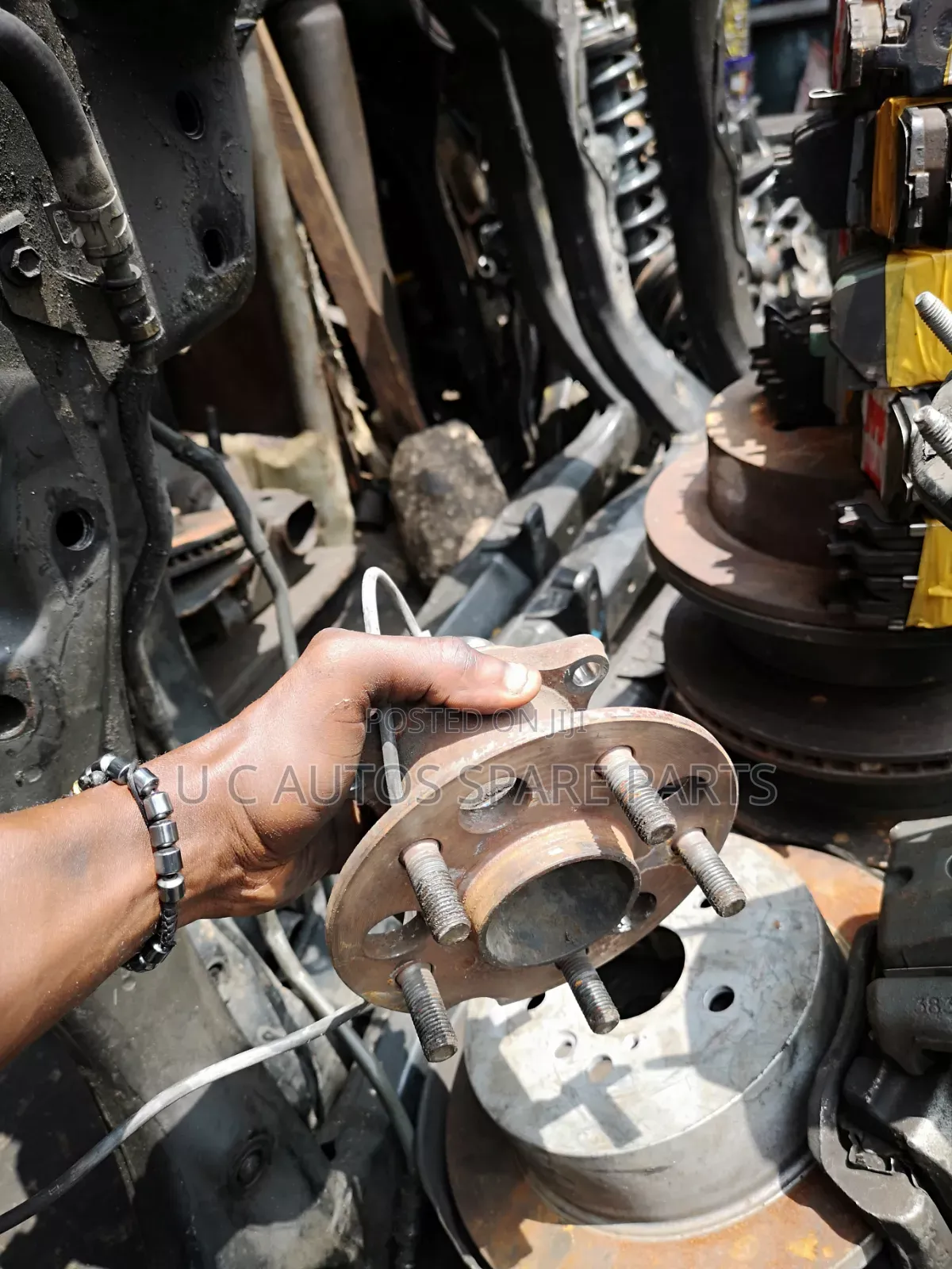 Toyota Sienna 05 to 08 Back Hubs Neat One