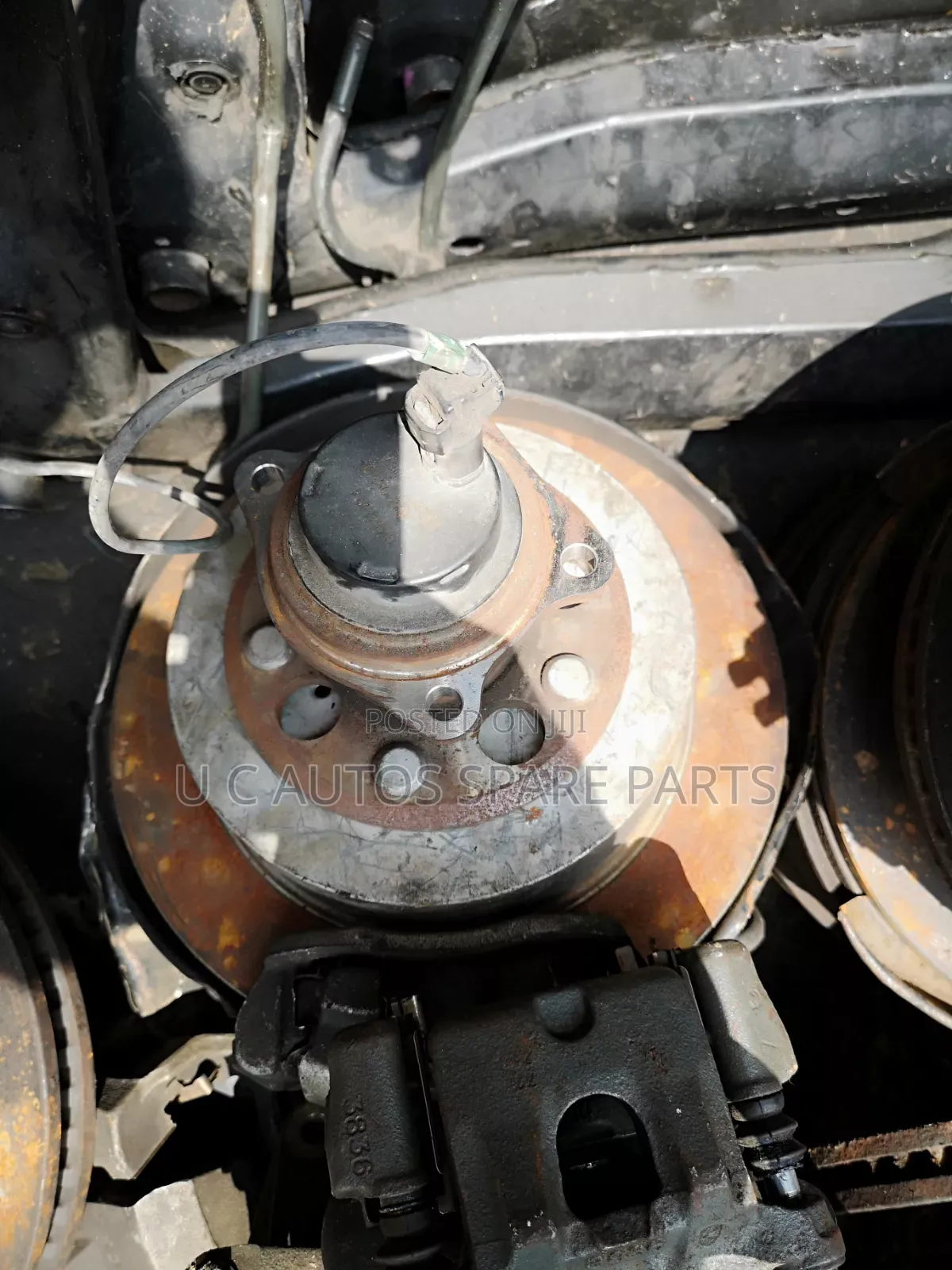 Toyota Sienna 05 to 08 Back Hubs Neat One