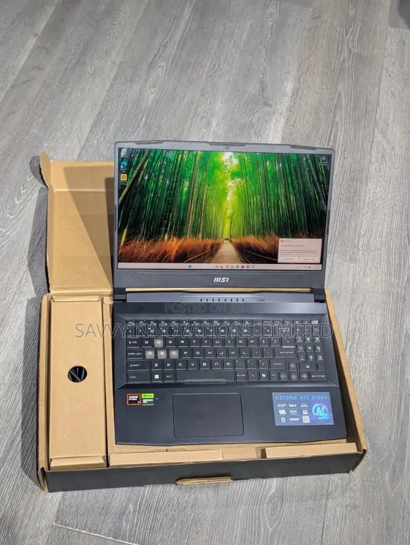 Laptop MSI Katana 15 16GB AMD Ryzen 7 SSD 1T