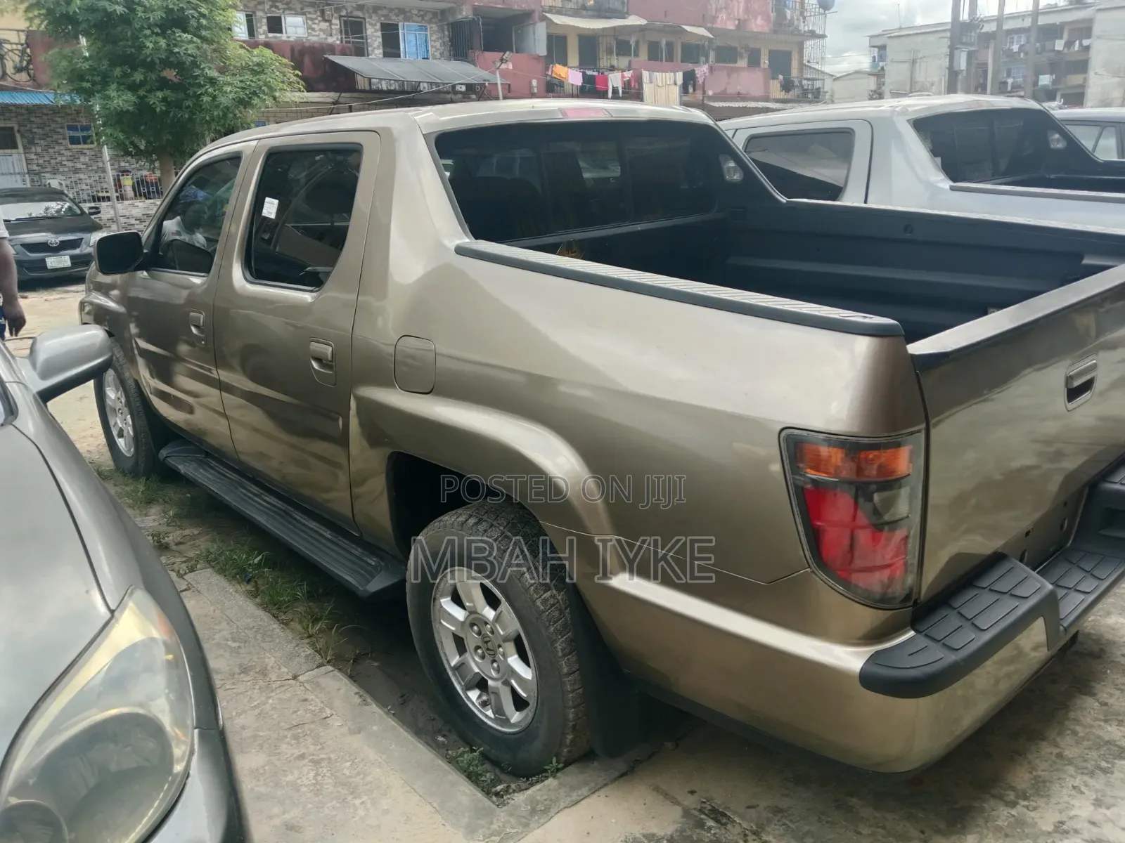 Honda Ridgeline 2010 Gold