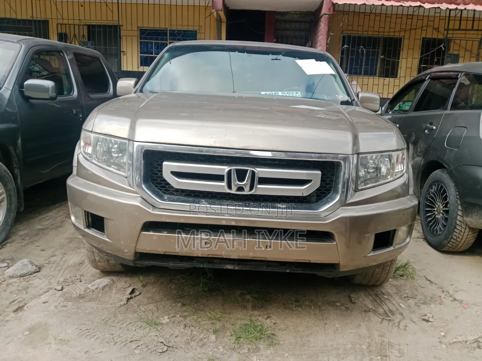 Honda Ridgeline 2010 Gold