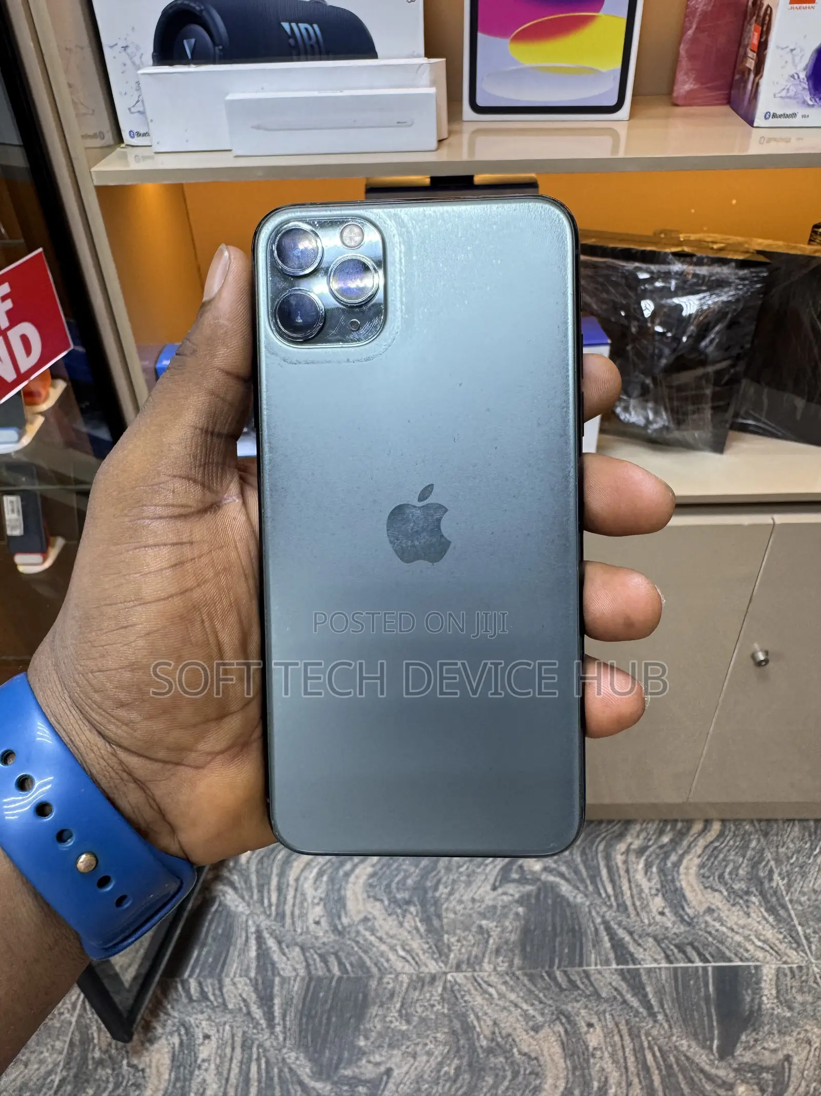 Apple iPhone 11 Pro Max 64 GB Green