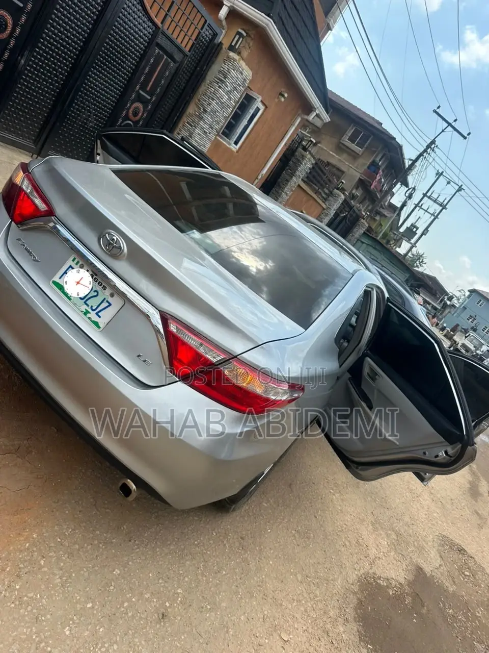 Toyota Camry LE 4dr Sedan (2.5L 4cyl 6A) 2016 Silver