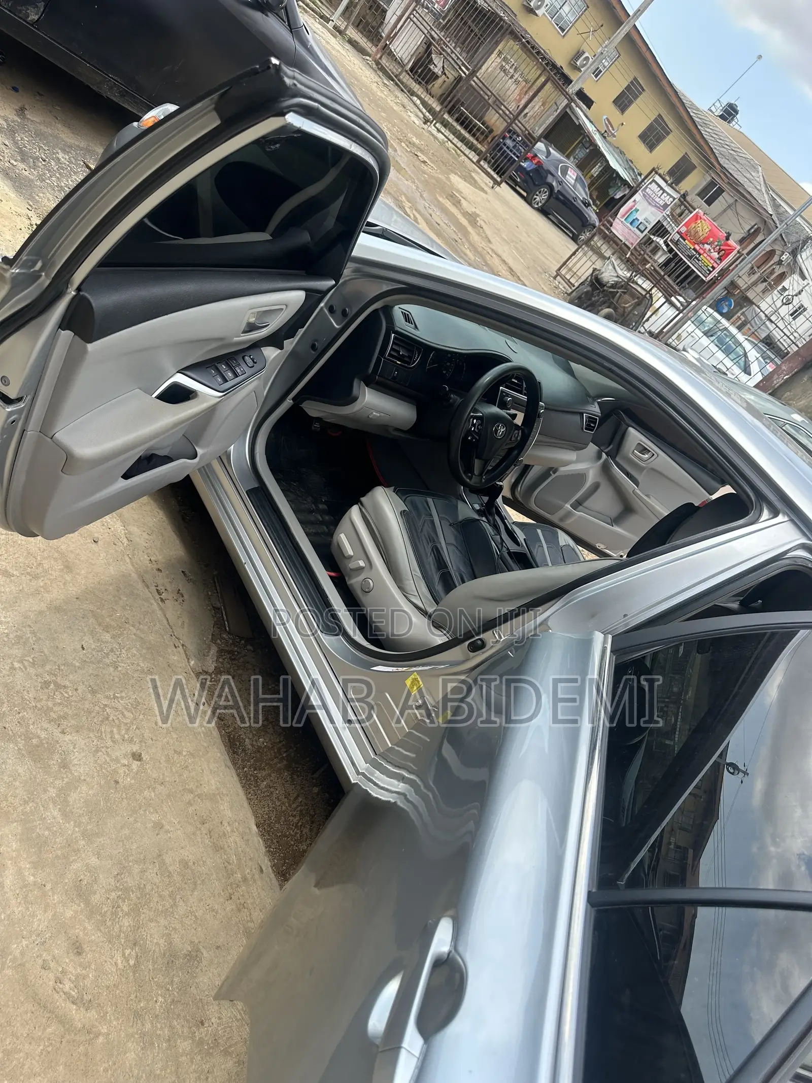 Toyota Camry LE 4dr Sedan (2.5L 4cyl 6A) 2016 Silver