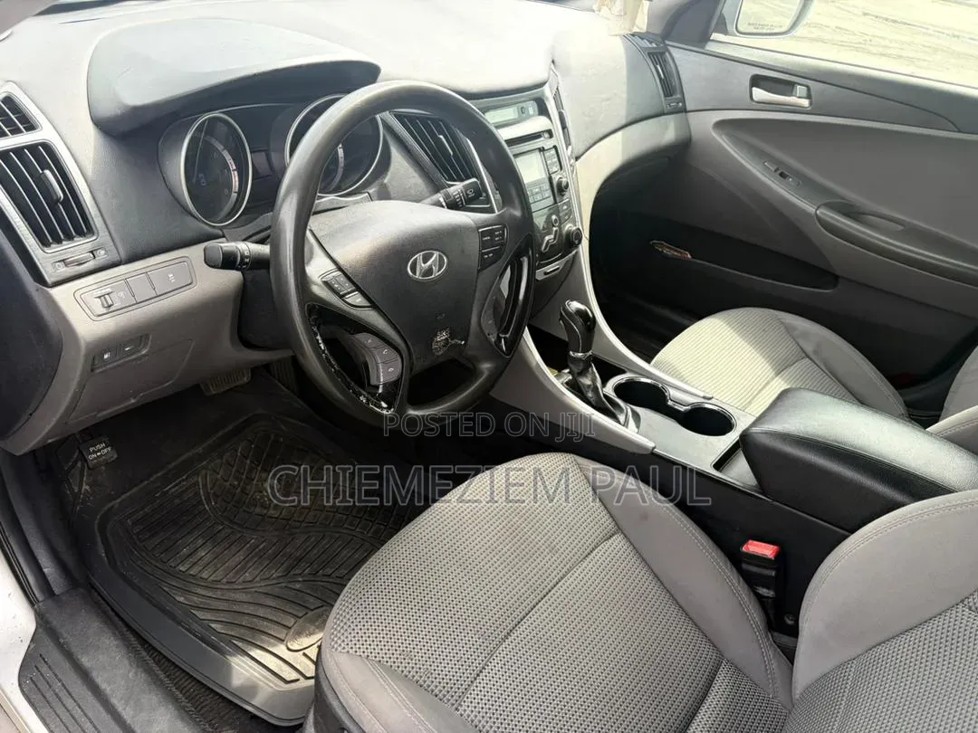 Hyundai Sonata 2011 Silver