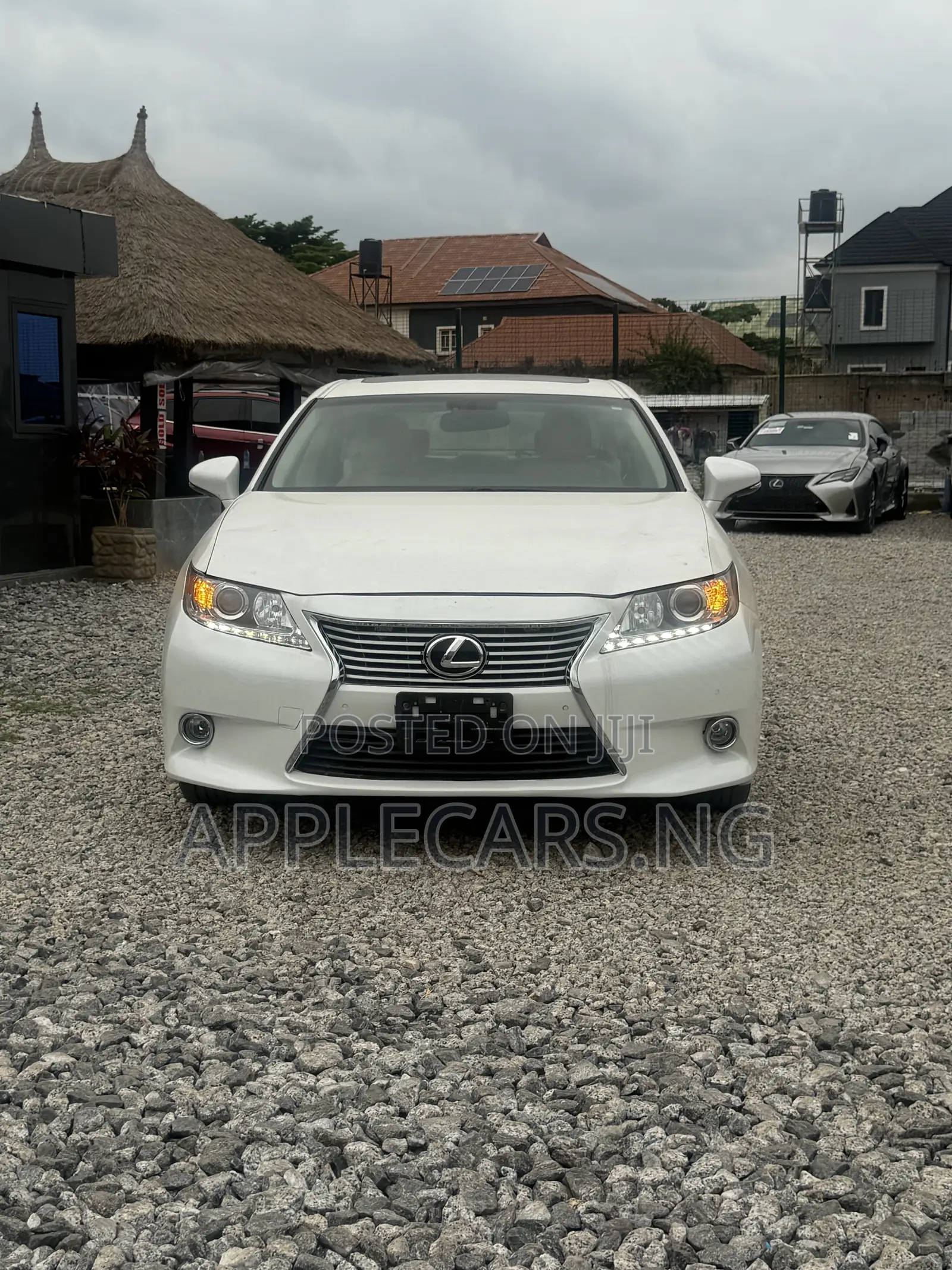 Lexus ES 350 FWD 2013 White