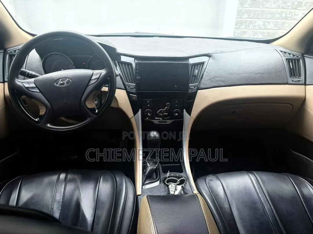 Hyundai Sonata 2012 Red