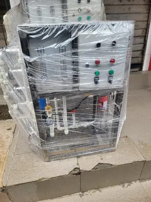 4 Membrane Reverse Osmosis Machine (1000 Liters Per Hour)
