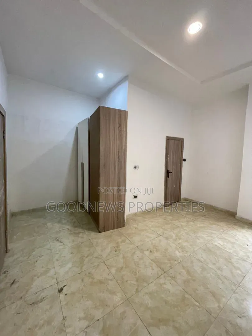 3bdrm Duplex in Vgc, Harris Drive for rent