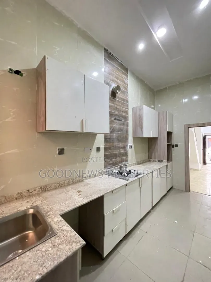 3bdrm Duplex in Vgc, Harris Drive for rent